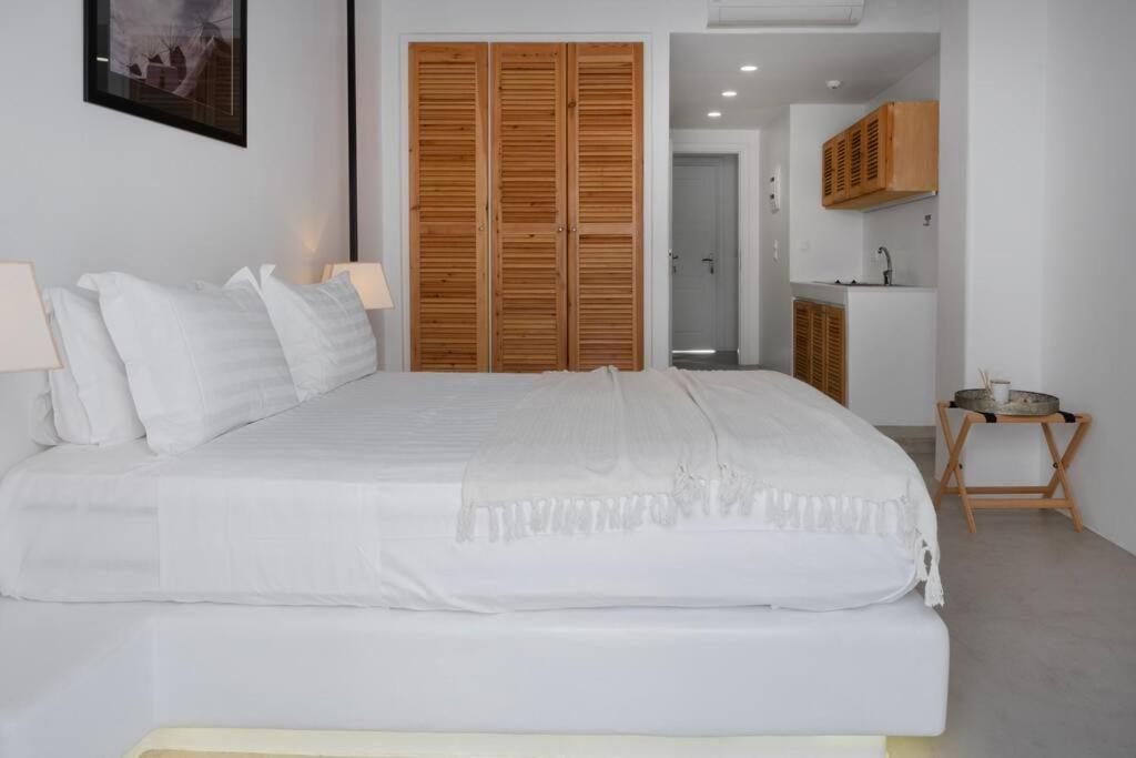 Luxury Apartment Center Of Mykonos Town - Sleeps 4 ภายนอก รูปภาพ
